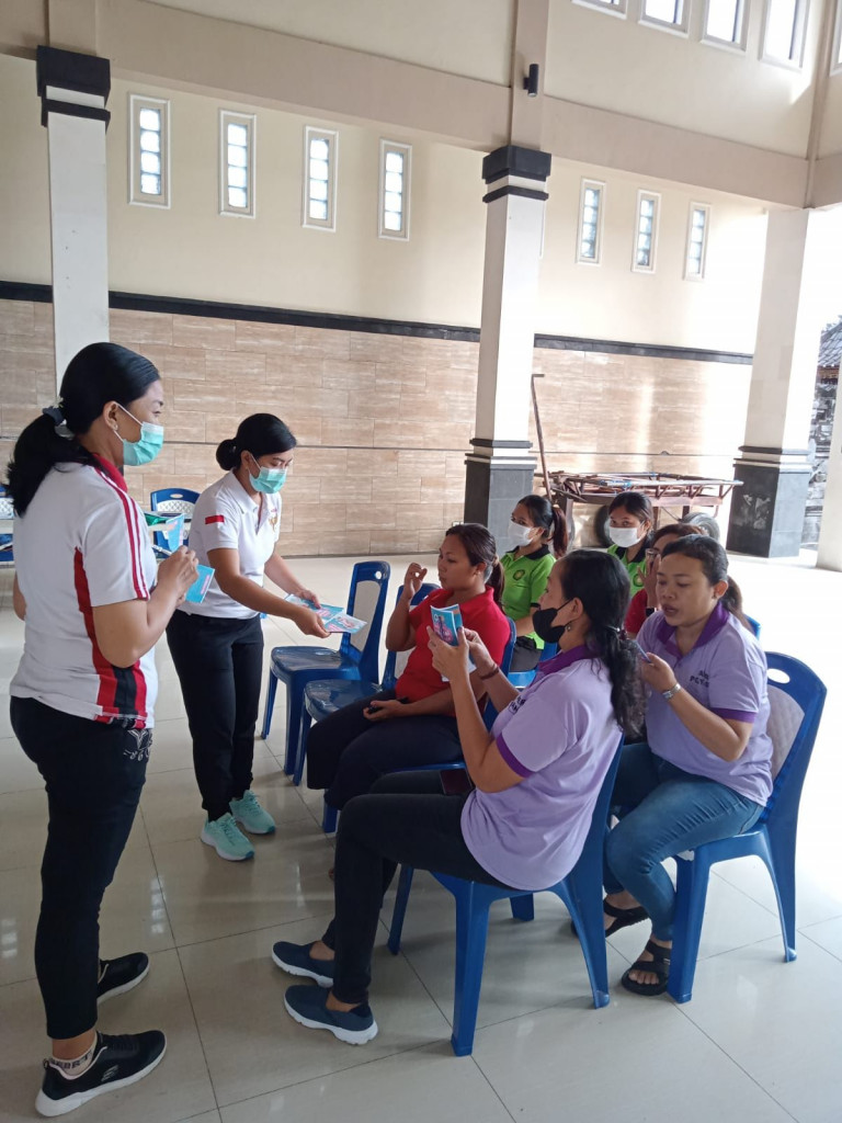 POSYANDU LANSIA,BALITA DAN PENYULUHAN KB DI BR KERTAYASA KEDONGANAN